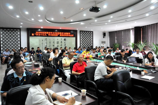 DSC_7672-.jpg DSC_7672-.jpg